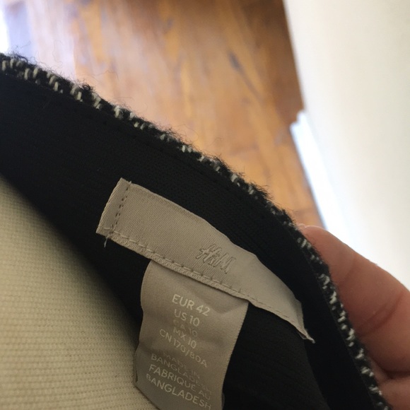 H&M Skirt - Picture 5 of 5